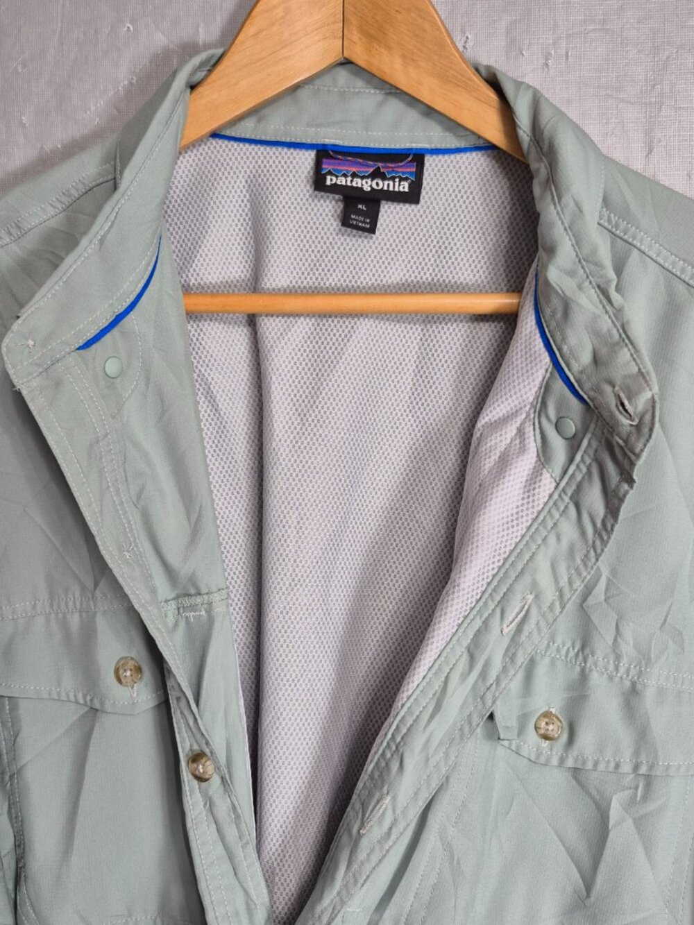 Patagonia Long-Sleeved Sol Patrol Button Up Shirt Light Green XL Fishing 0702 - Picture 10 of 10